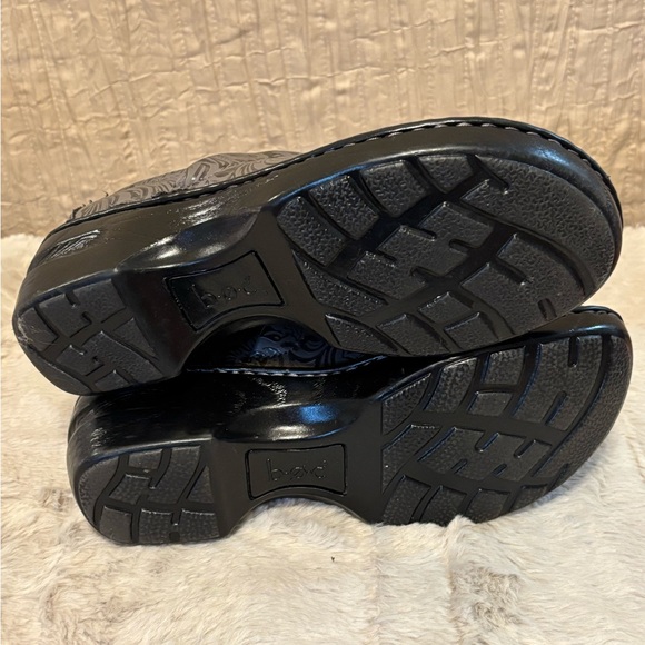 Born Women's Gray Patterned Slip-On Shoes - Picture 5 of 6